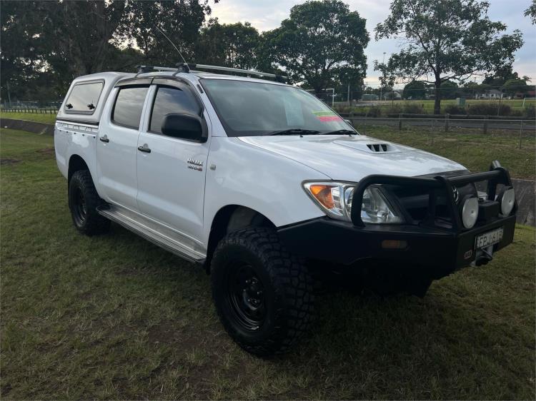 2007 TOYOTA HILUX SR (4x4) KUN26R 06 UPGRADE