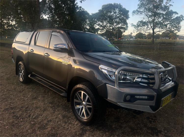2016 TOYOTA HILUX DUAL CAB UTILITY SR5 (4x4) GUN126R